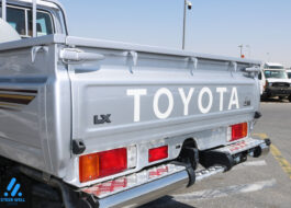 Toyota Land Cruiser 79 LX SC DSL AT – MY2024 – Silver