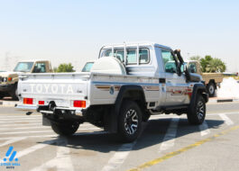 Toyota Land Cruiser 79 LX SC DSL AT – MY2024 – Silver