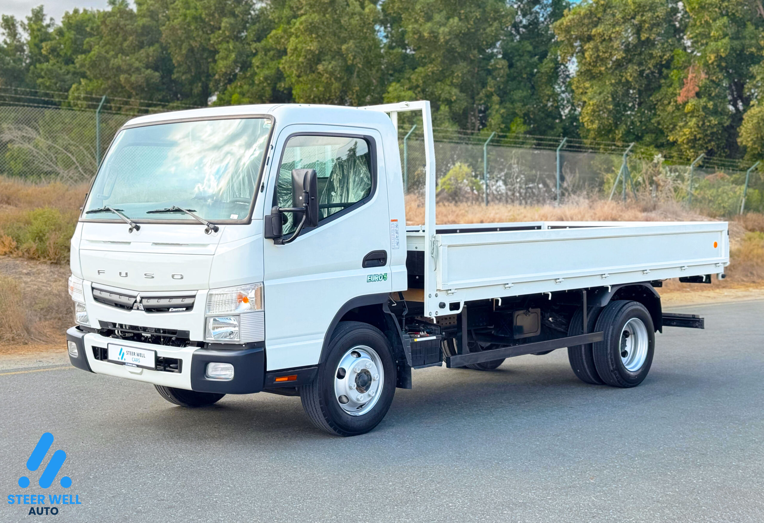 2024 Mitsubishi Canter Euro 5 Short Cargo
