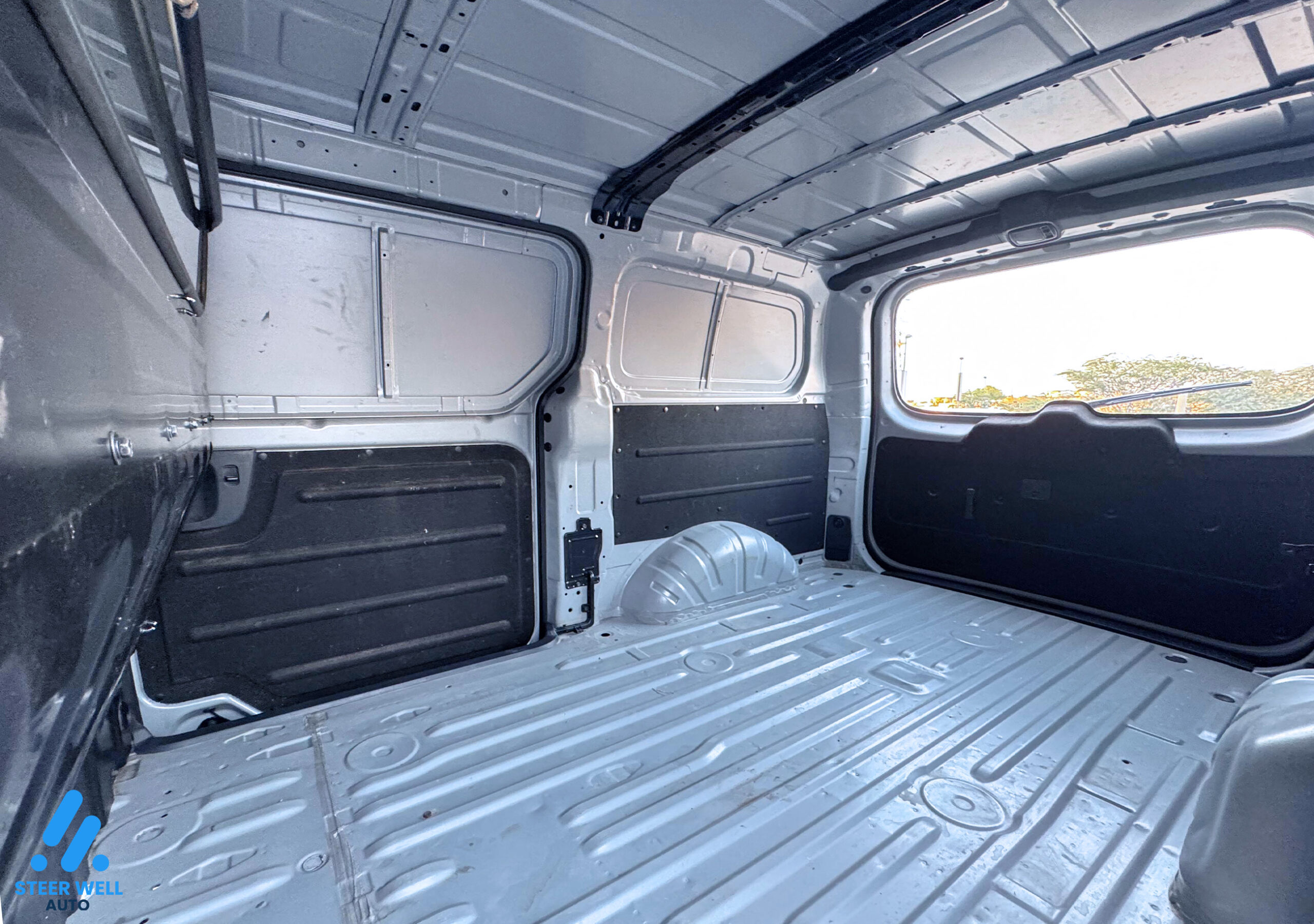 Hyundai H1 Cargo Van 2019- Lacag