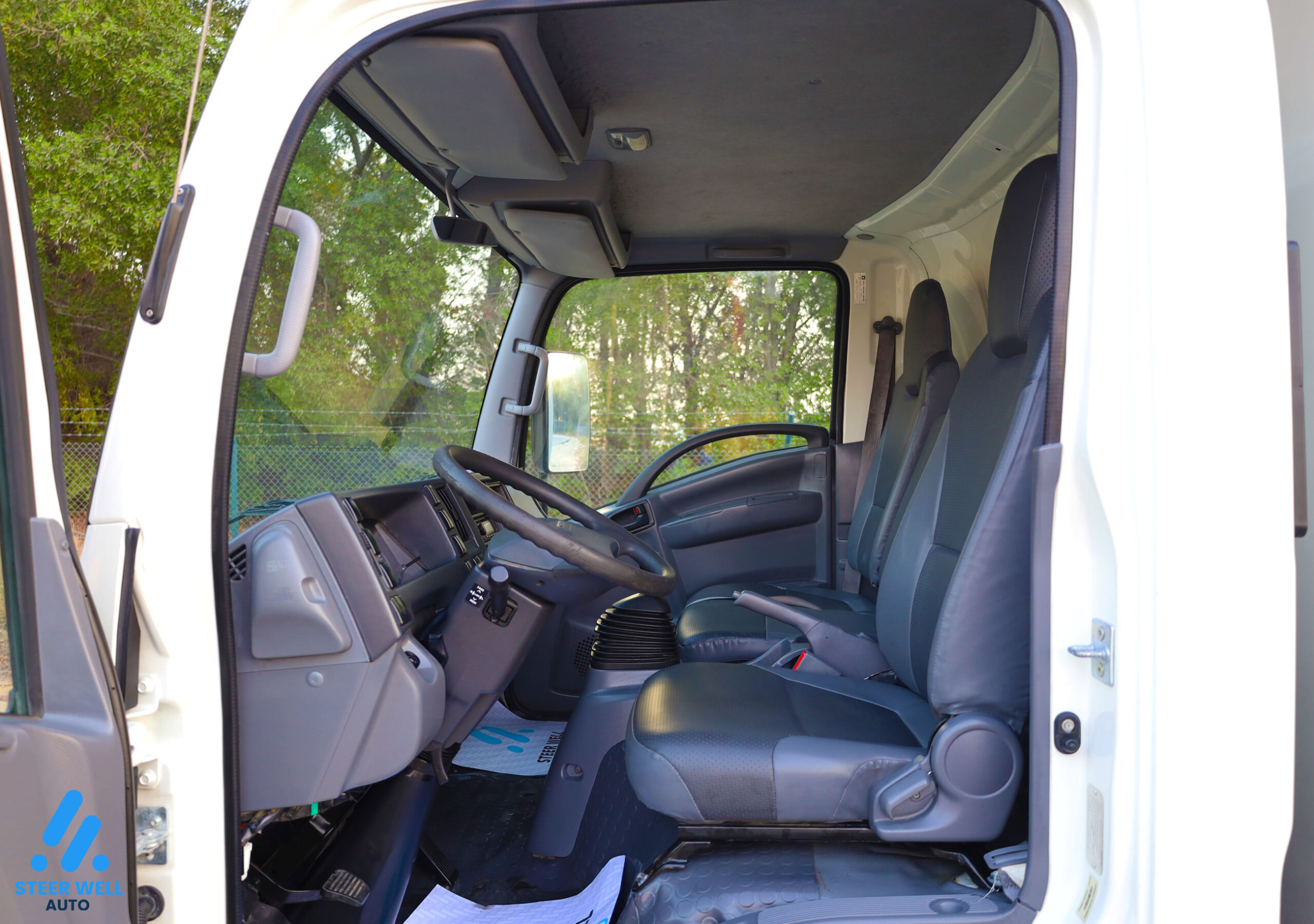 Isuzu NPR Long Chassis 2020- White