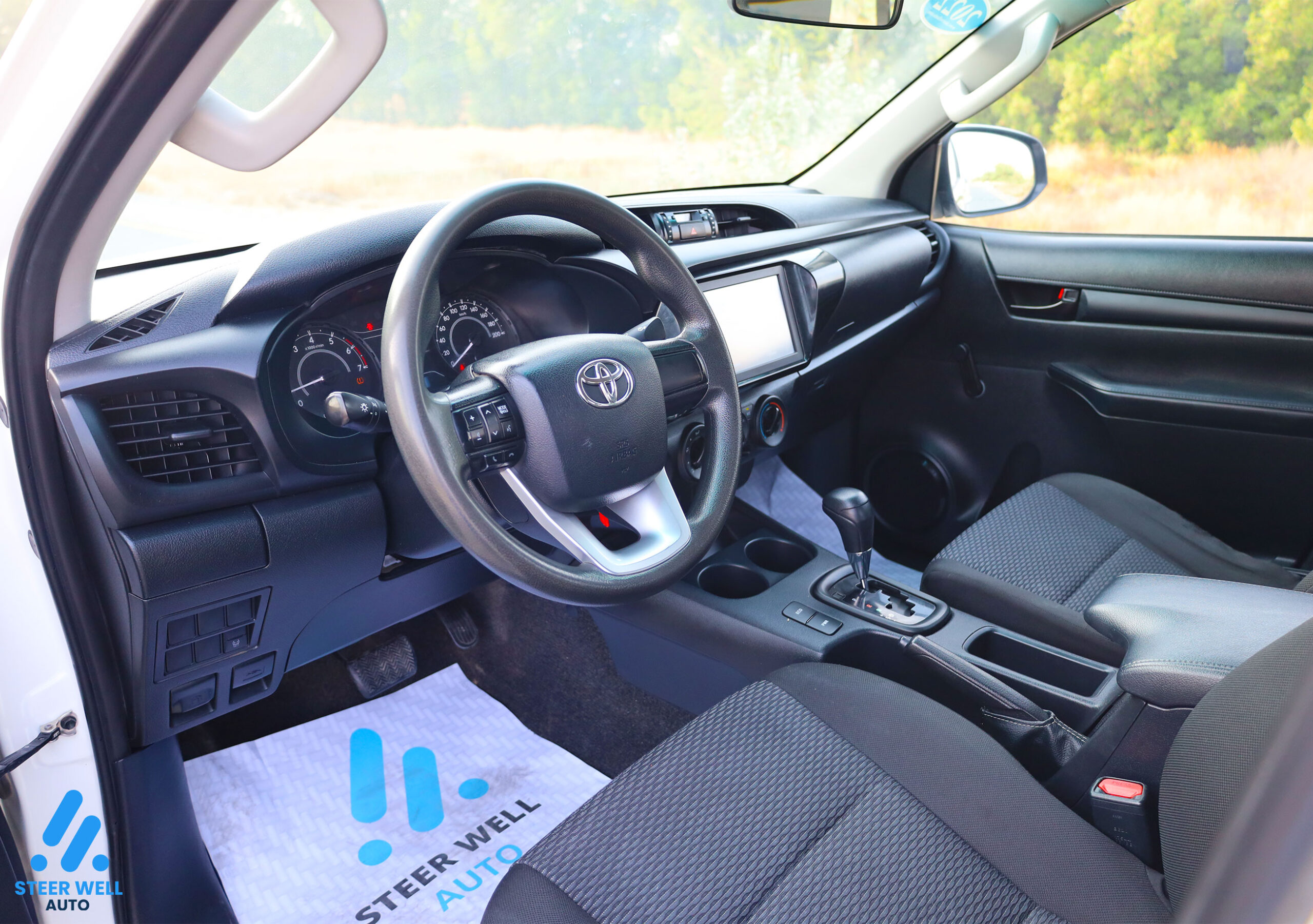 2022 Toyota Hilux GL Double Cabin – White –