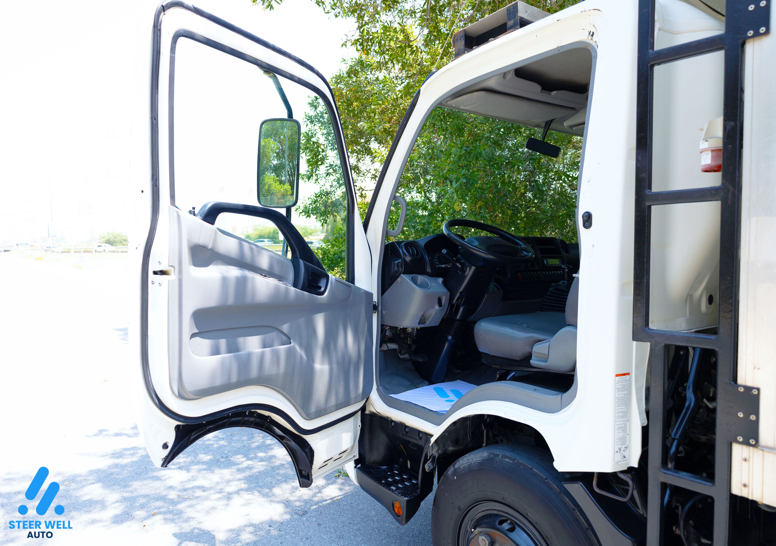 2017 Hino 300 714 Freezer Box -White