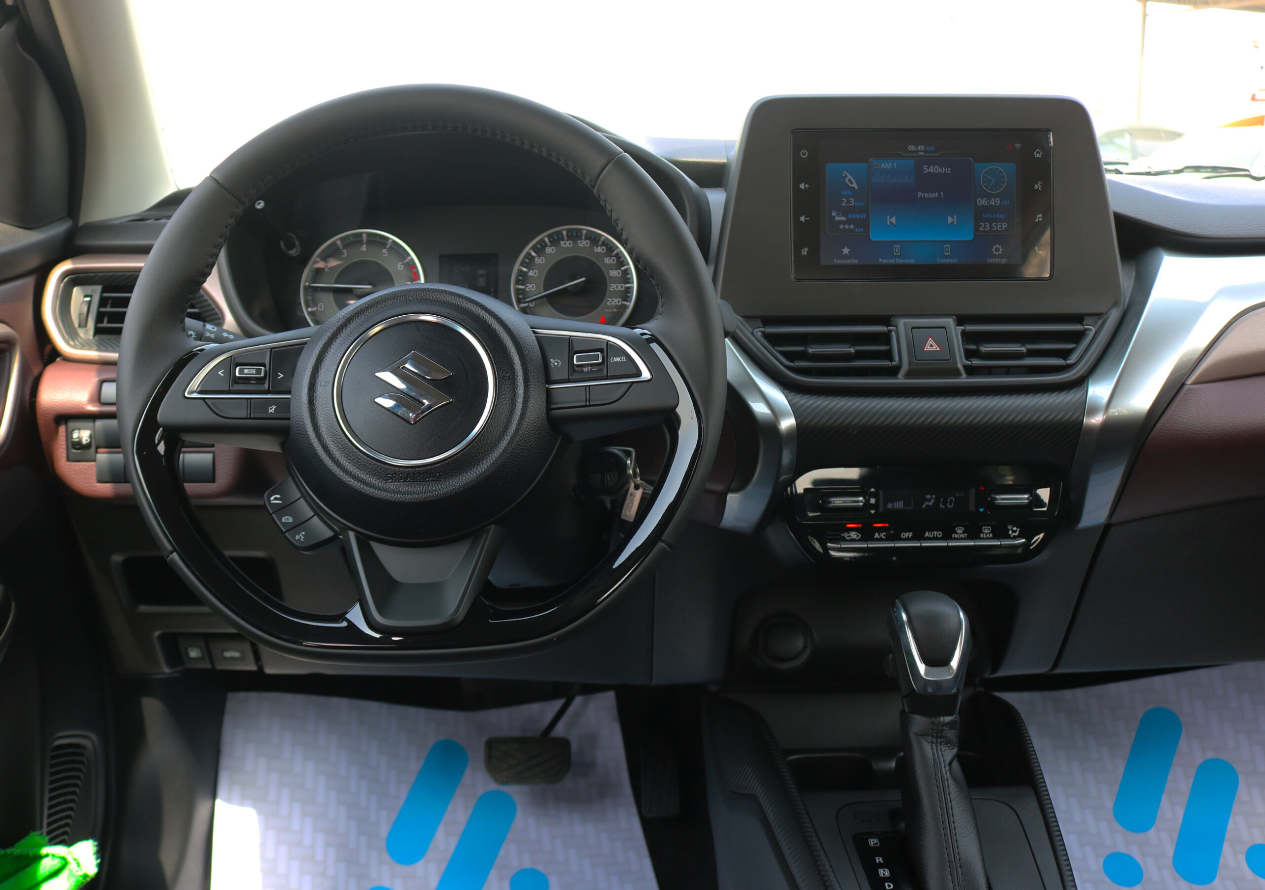 Suzuki Fronx 2024 GL– Black