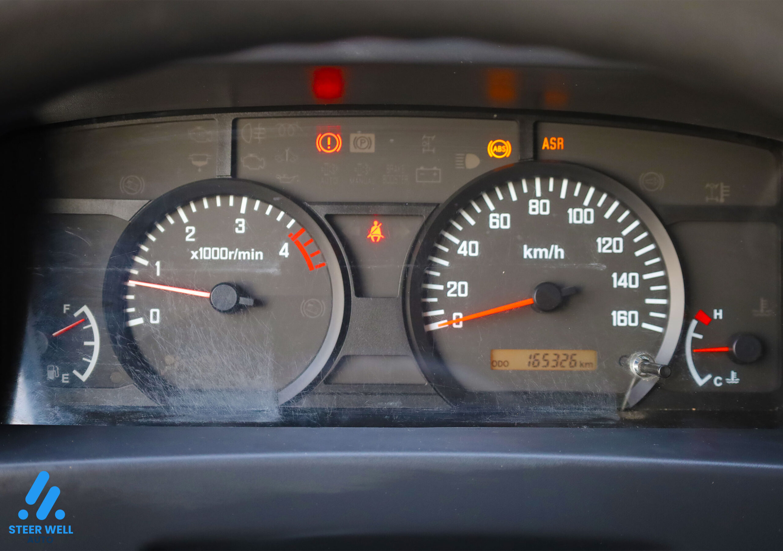 Isuzu NPR Long Chassis 2020- White