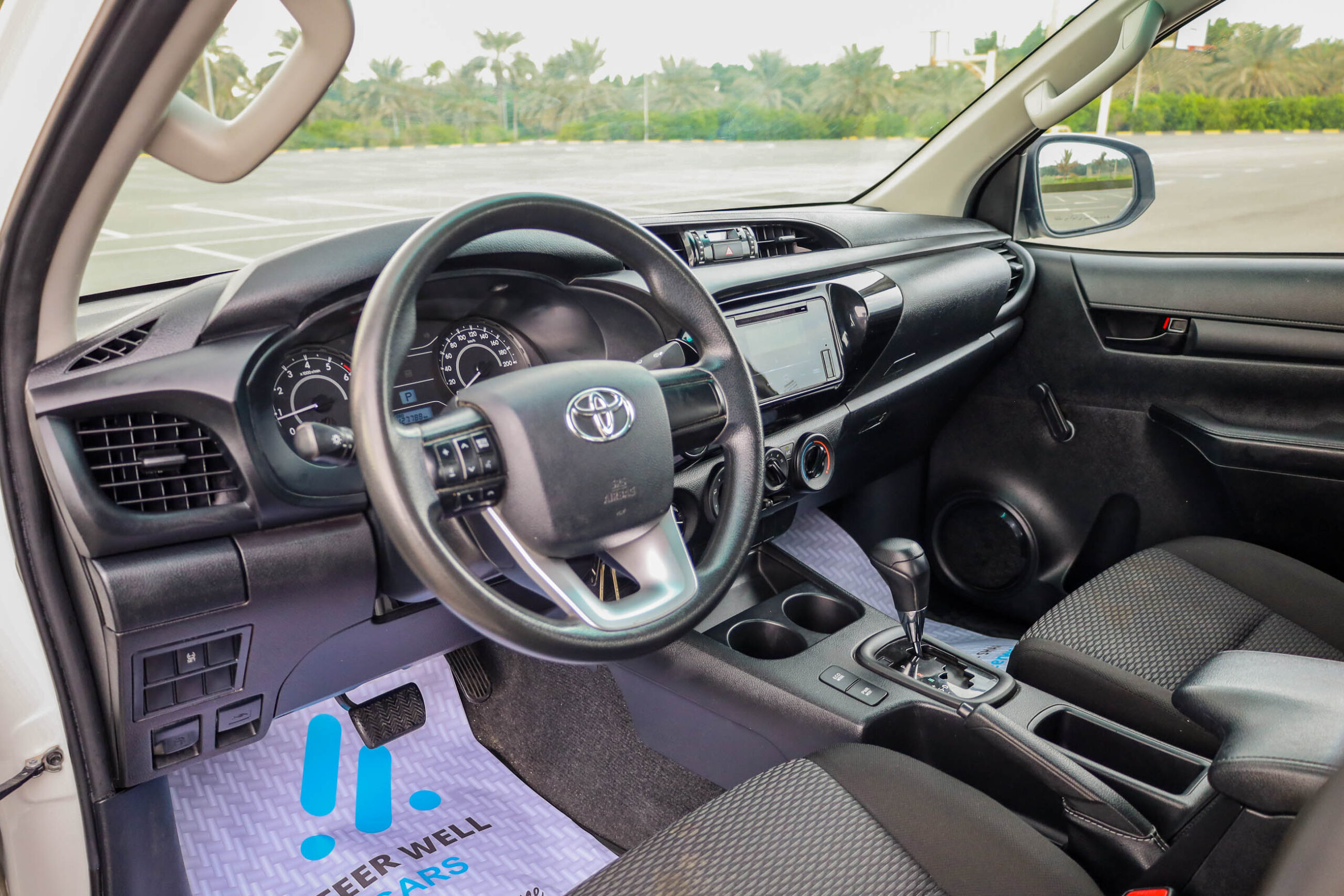 Toyota Hilux 2020  – White