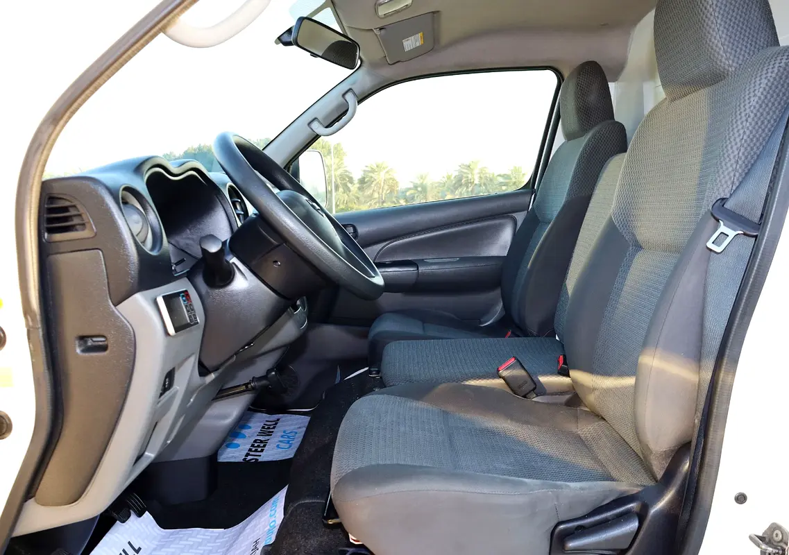 2021 Nissan Urvan NV350 Chiller Van