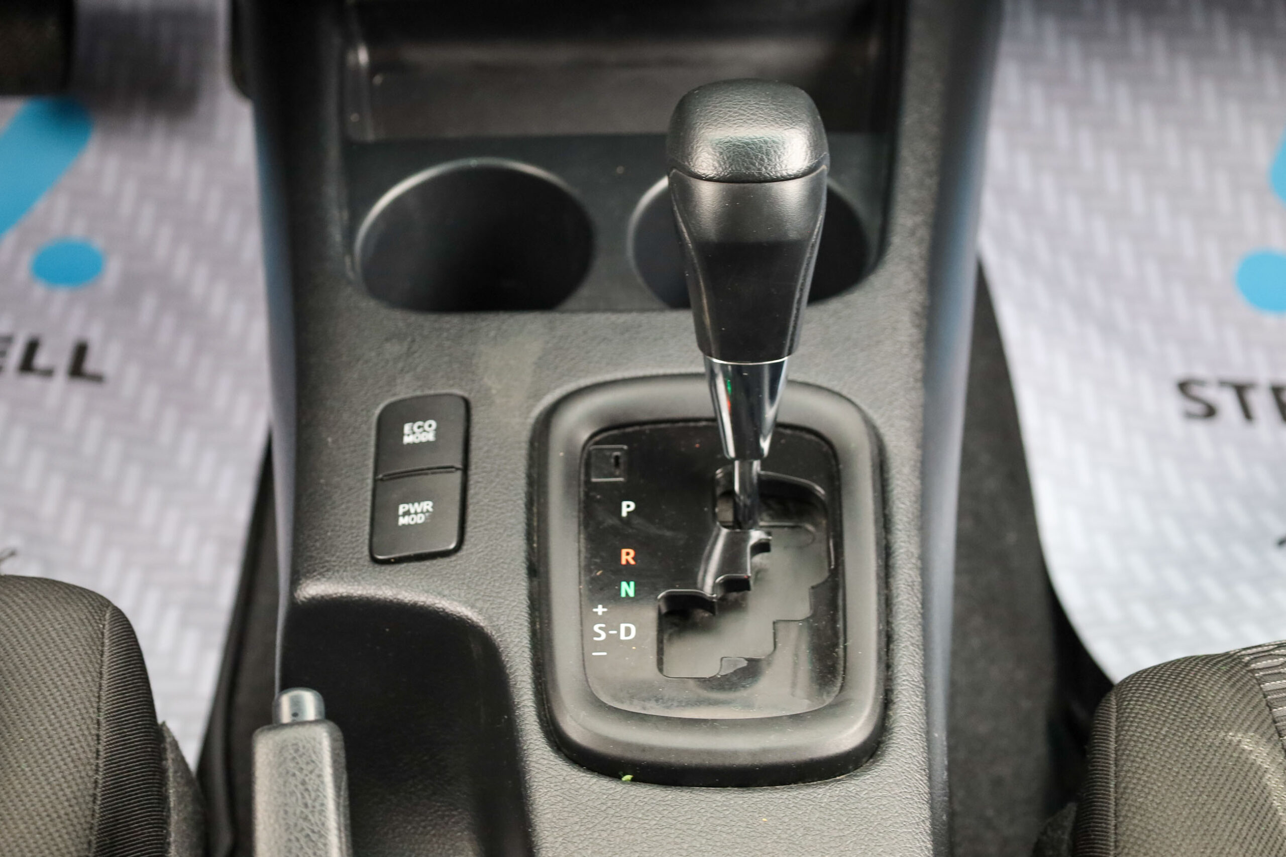 Toyota Hilux 2020  – White