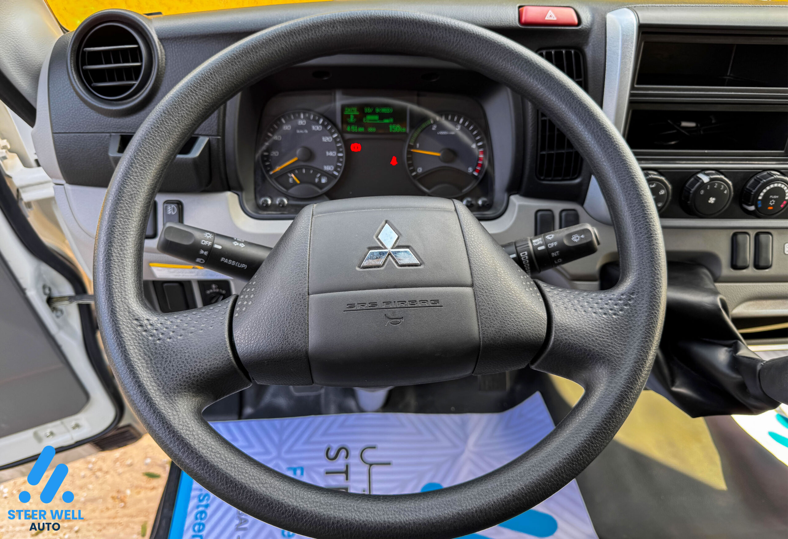 2024 Mitsubishi Canter Euro 5 Short Cargo