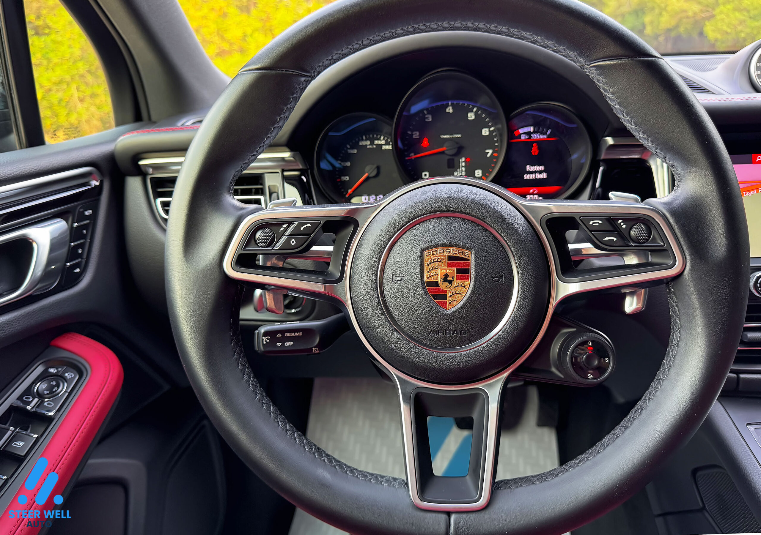 2019 Porsche Macan – Black