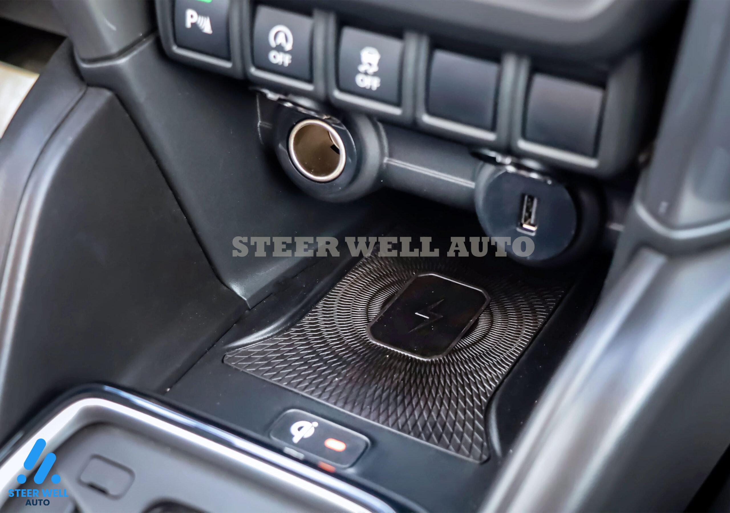 Suzuki Grand Vitara  2024 GLX Hybrid – Grey