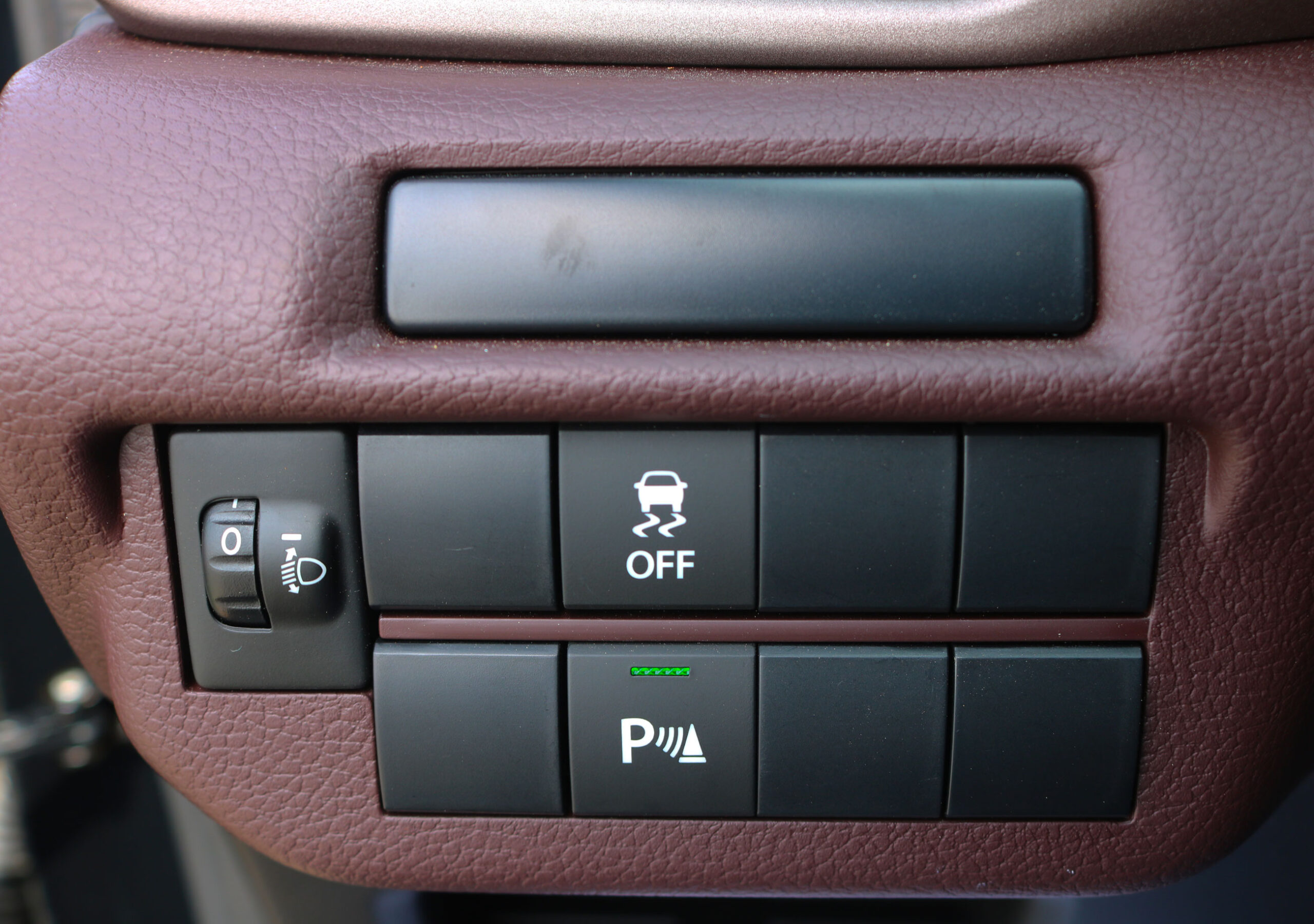 Suzuki Fronx 2024 GL– Black