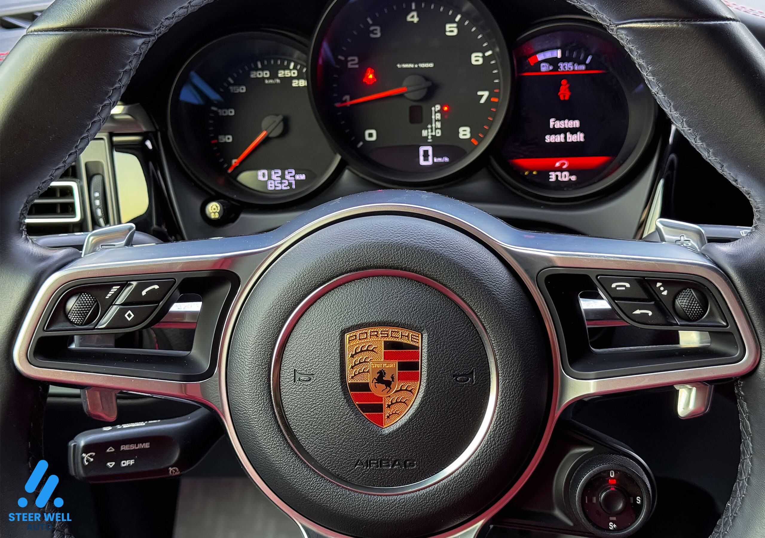2019 Porsche Macan – Black