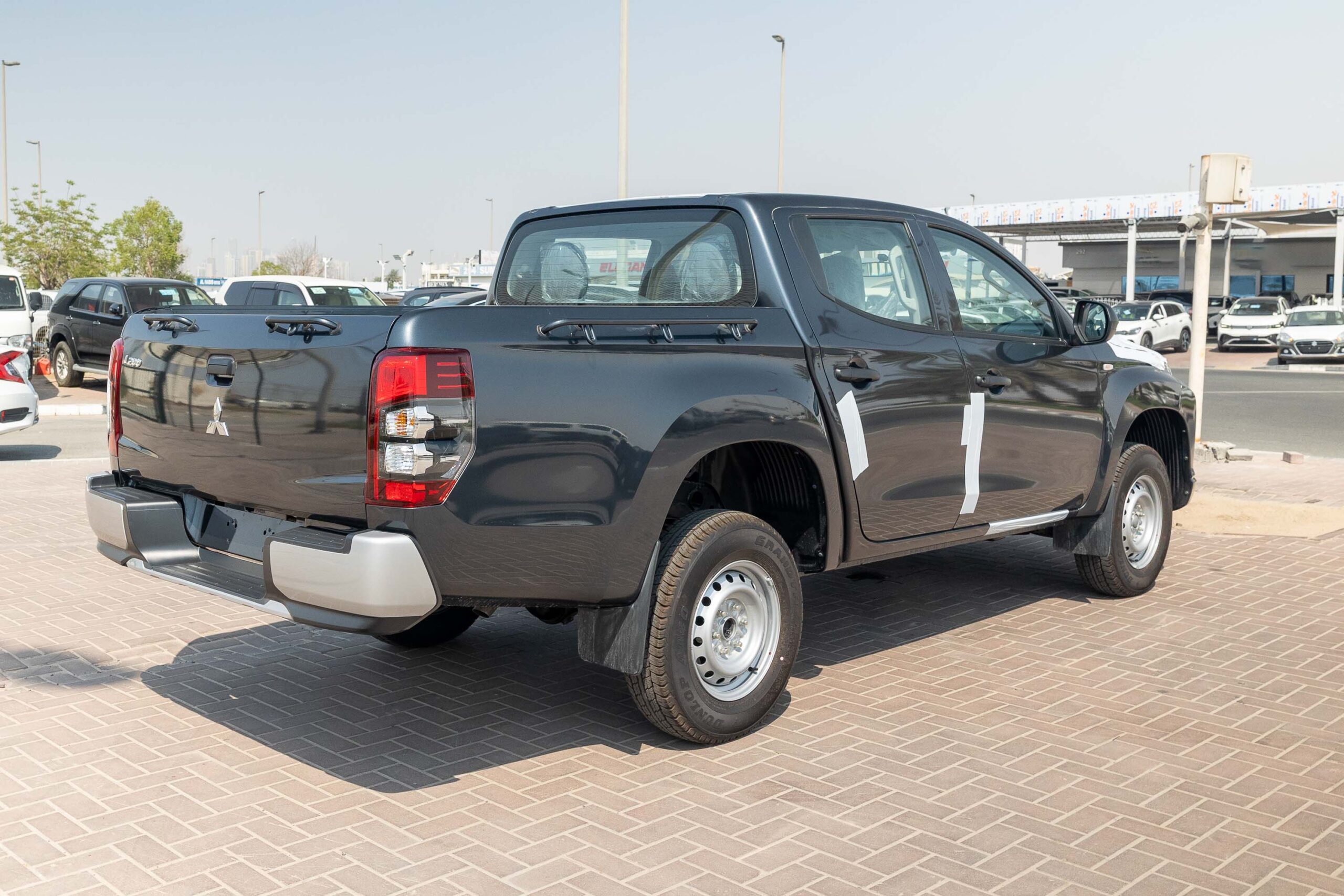 Mitsubishi L200 GL 2023 – Black
