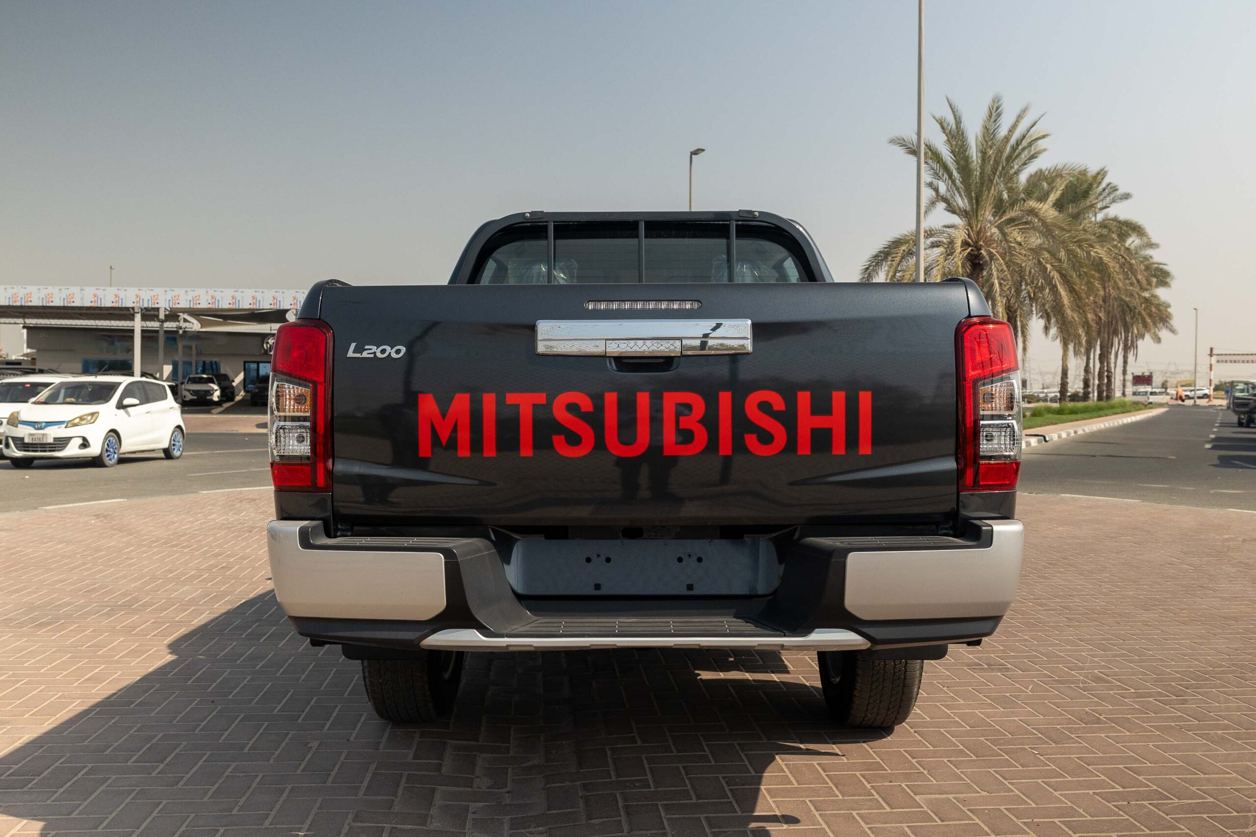 Mitsubishi L200 GLX 2023 – GREY