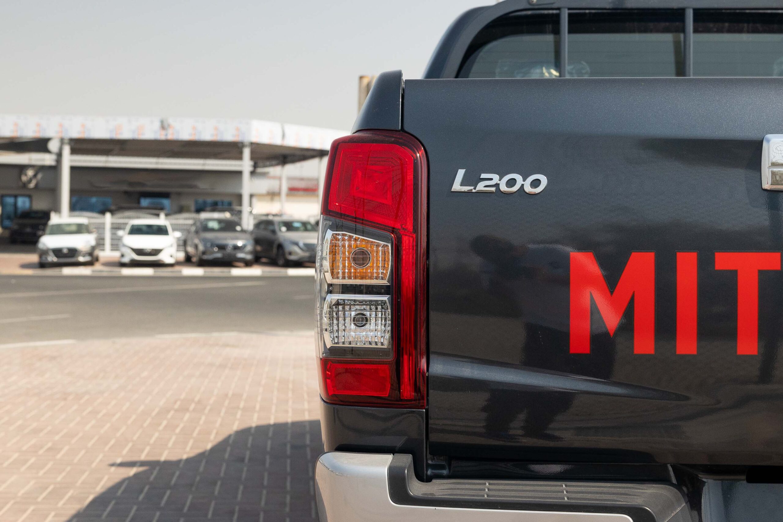 Mitsubishi L200 GLX 2023 – GREY