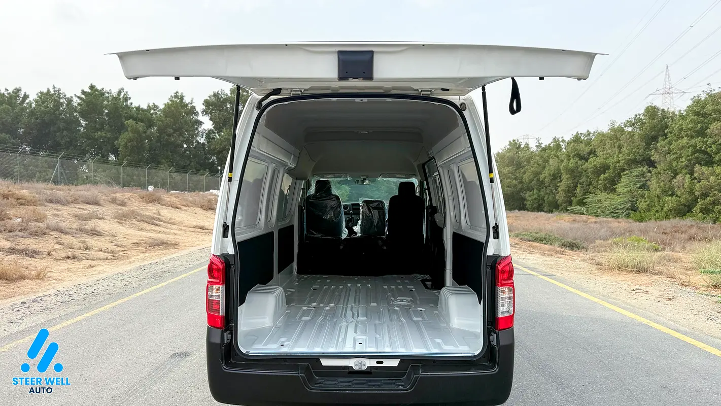2025 Nissan Urvan NV350 Highroof Delivery Van Manual White
