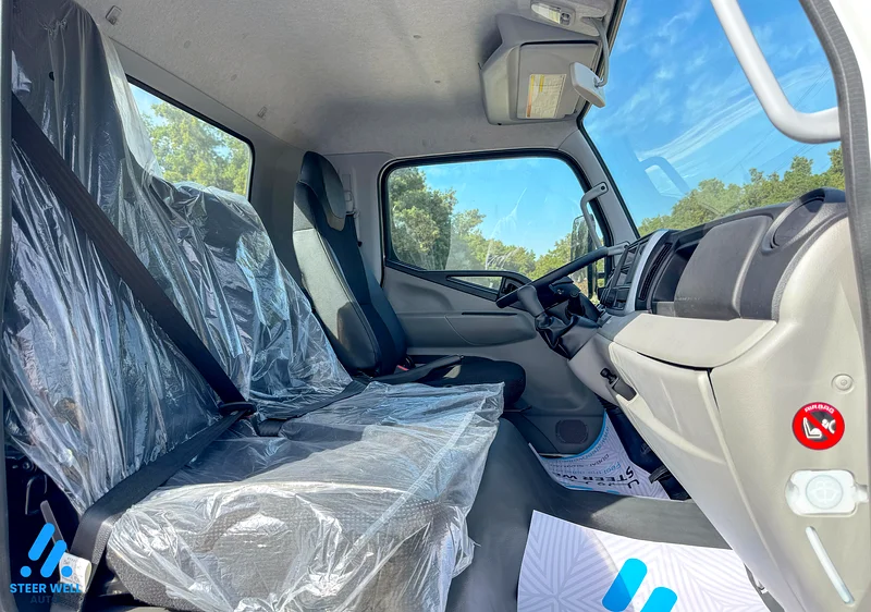 2023 Mitsubishi Fuso Canter 3.0L Short Chassis (3 Ton)