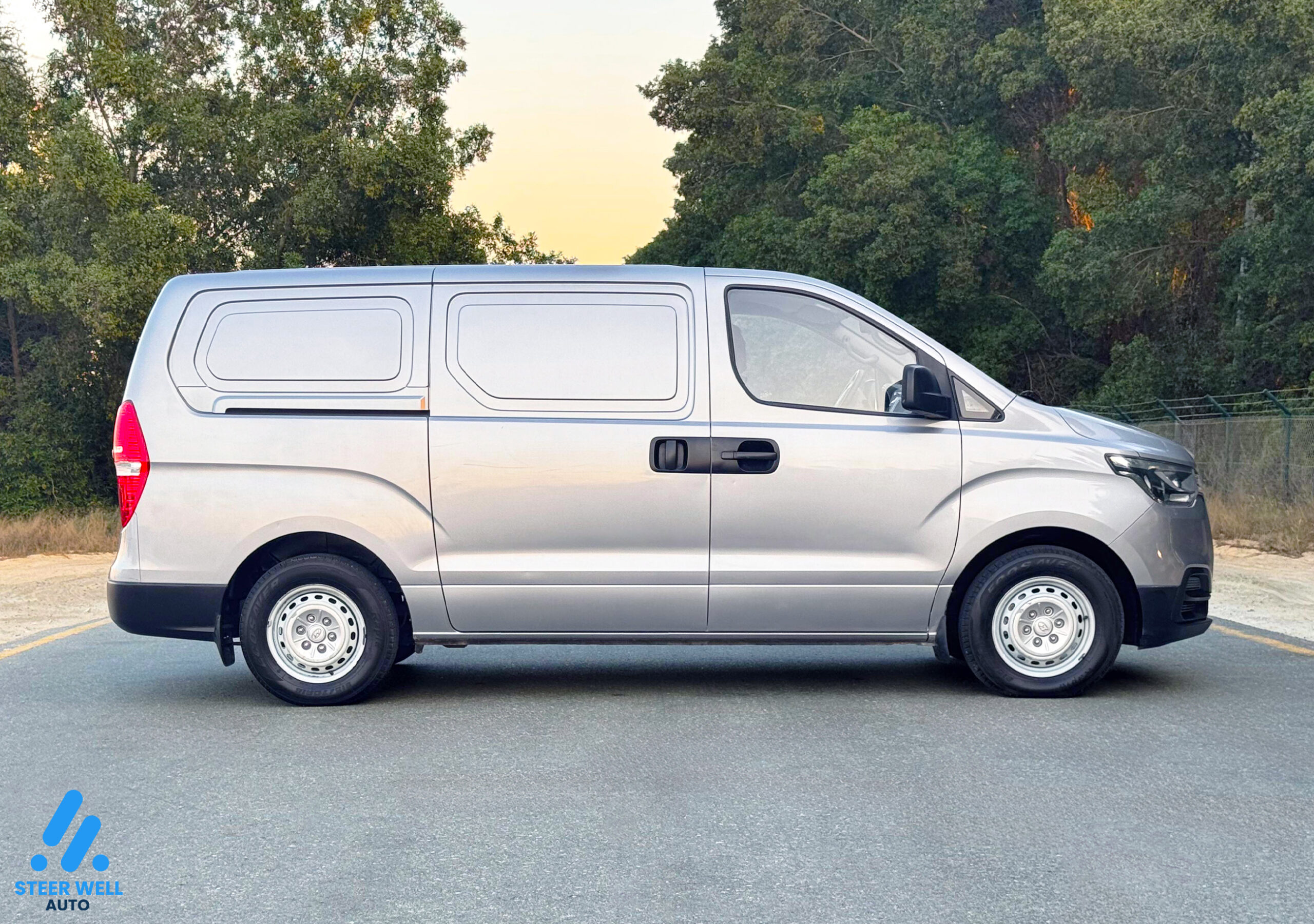 Hyundai H1 Cargo Van 2019- Lacag