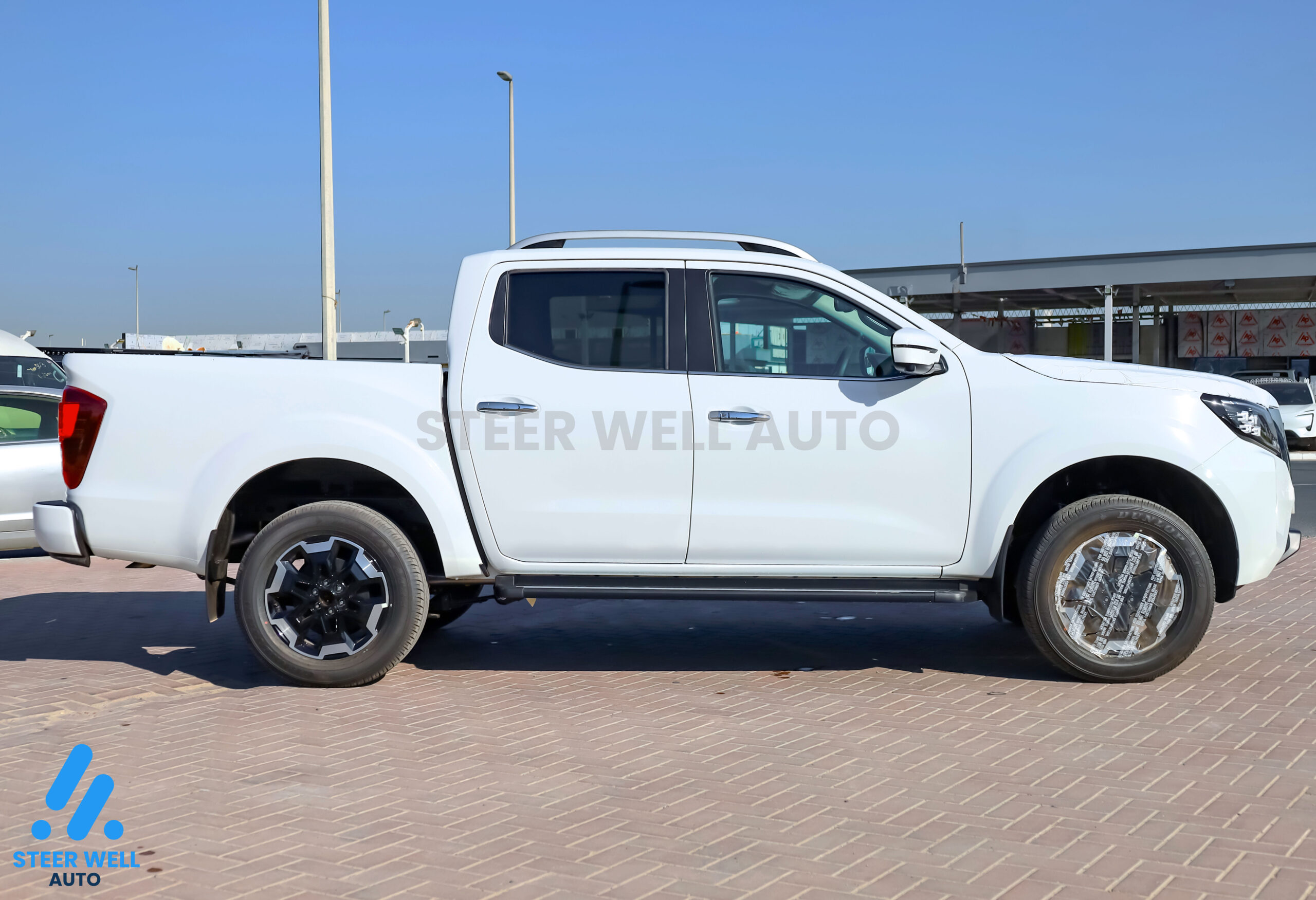 Nissan Navara LE 2025- White