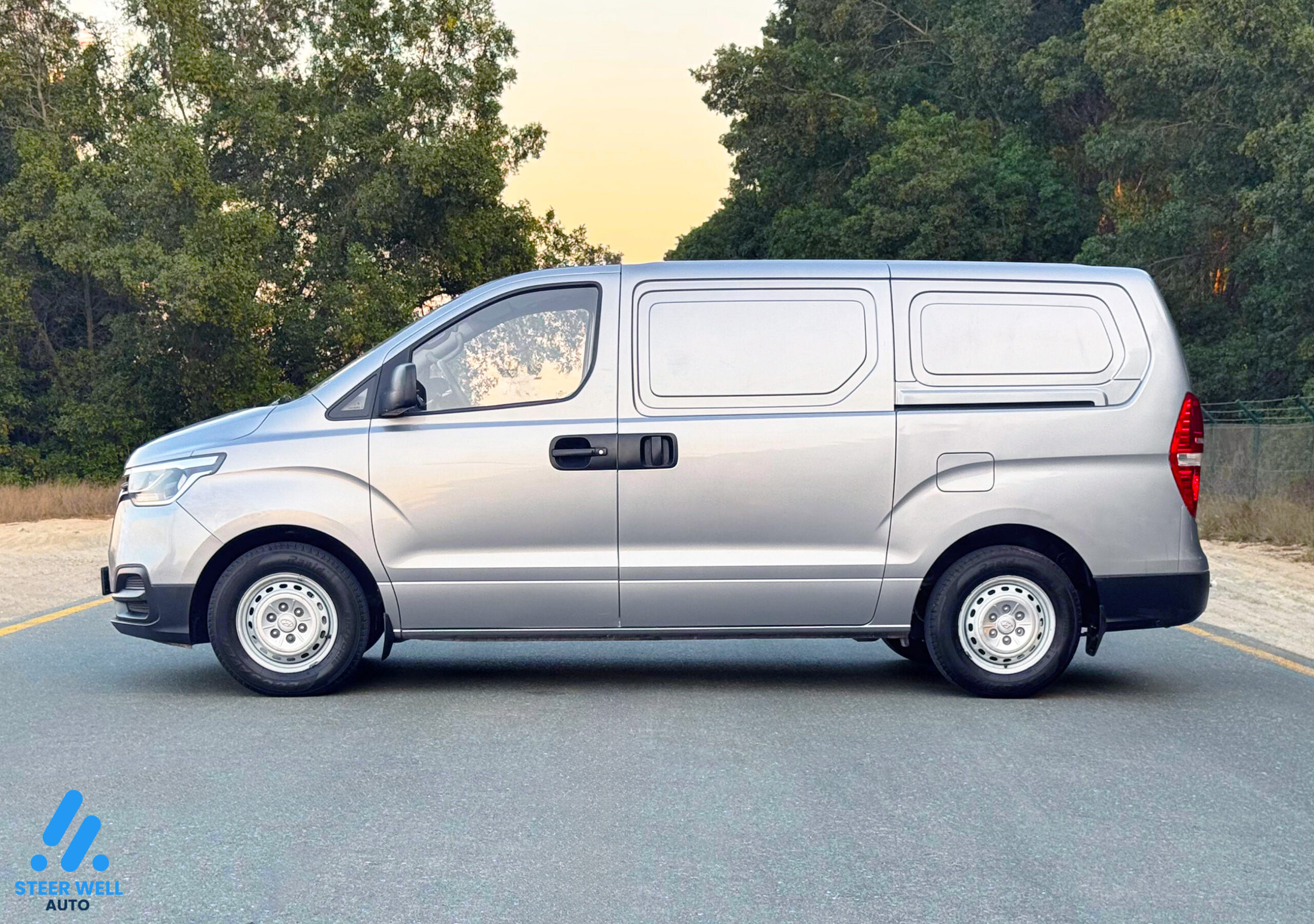 Hyundai H1 Cargo Van 2019- Lacag