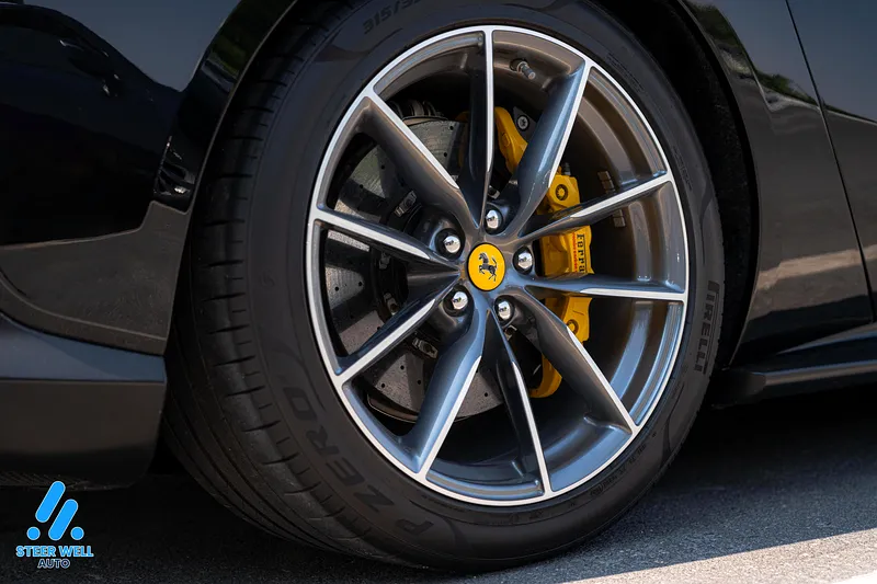 2021 Ferrari 812 GTS