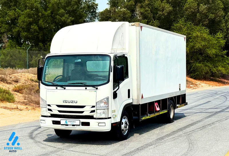 2022 Isuzu NPR 3.0L 4JJ1 RWD Closed Box – White