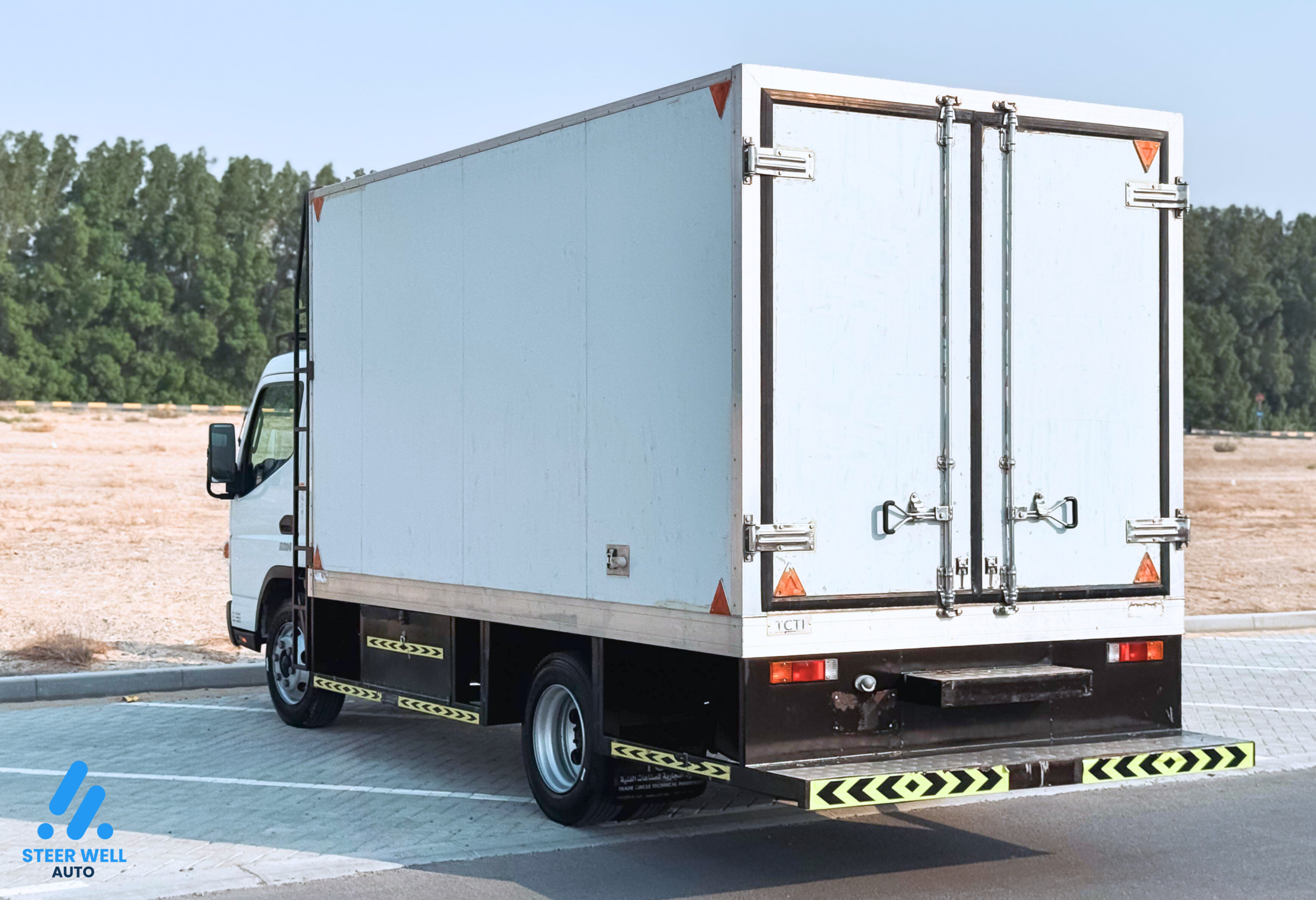 2022 Mitsubishi Canter Chiller Box 3.0L