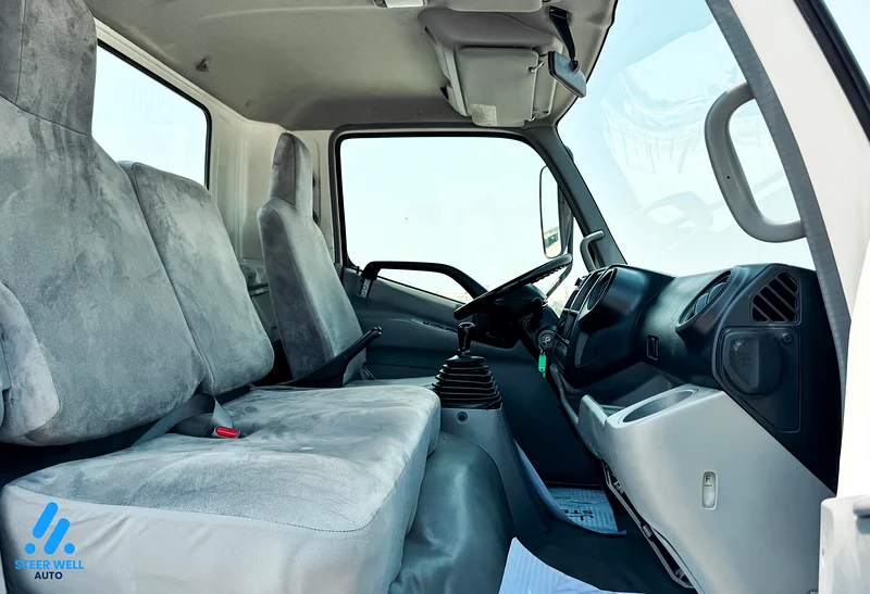 2019 Hino 300 916 Bare Chassis 4L