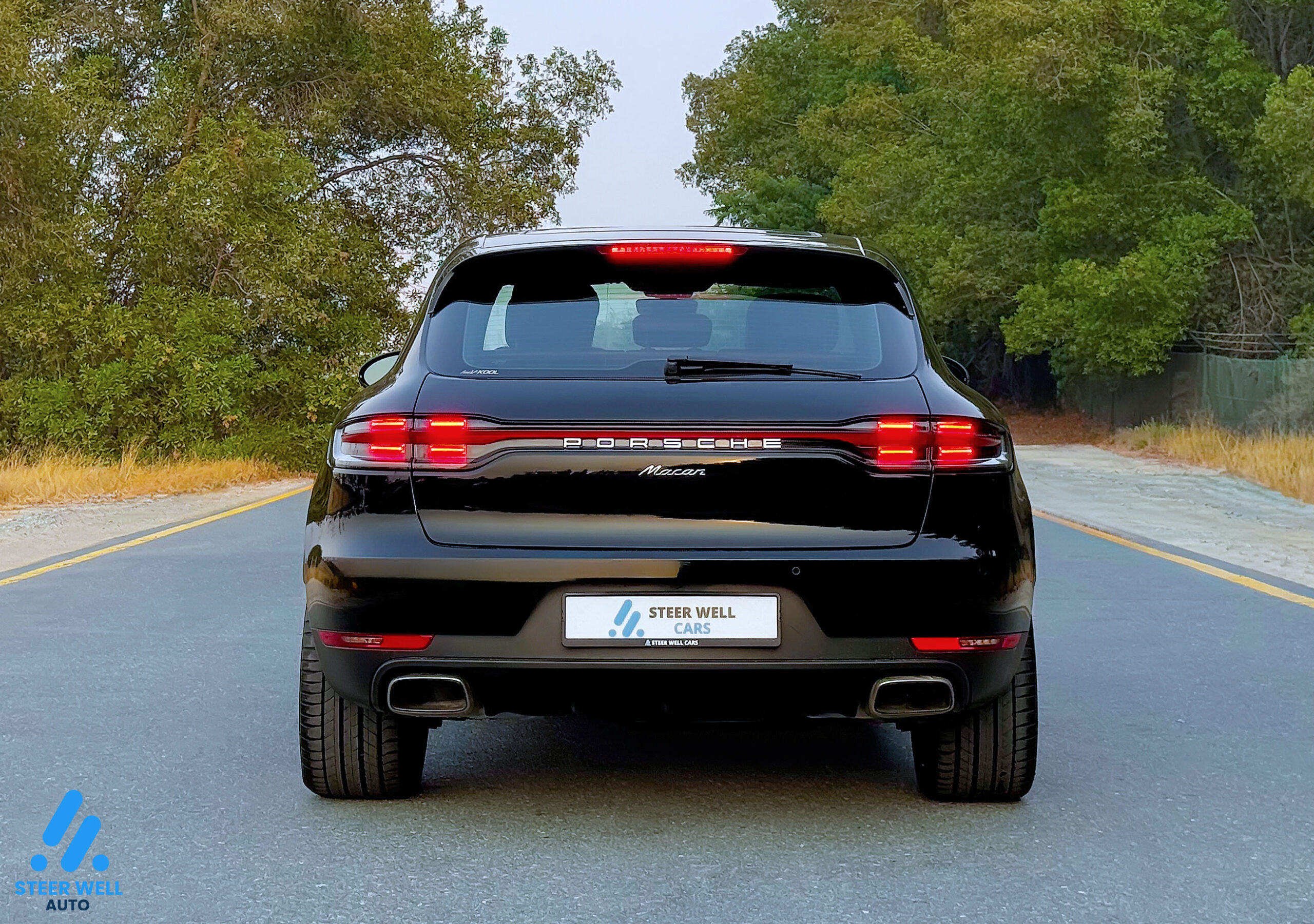 2019 Porsche Macan – Black