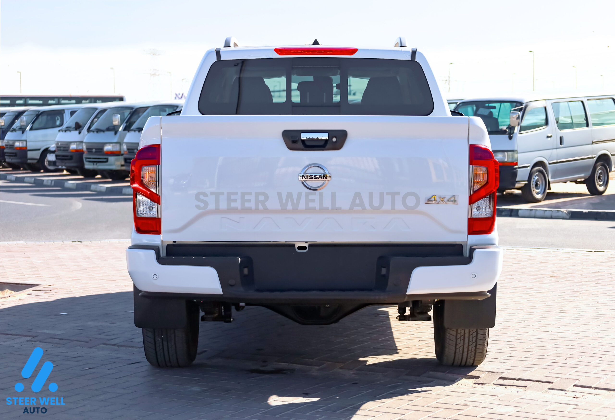 Nissan Navara LE 2025- White