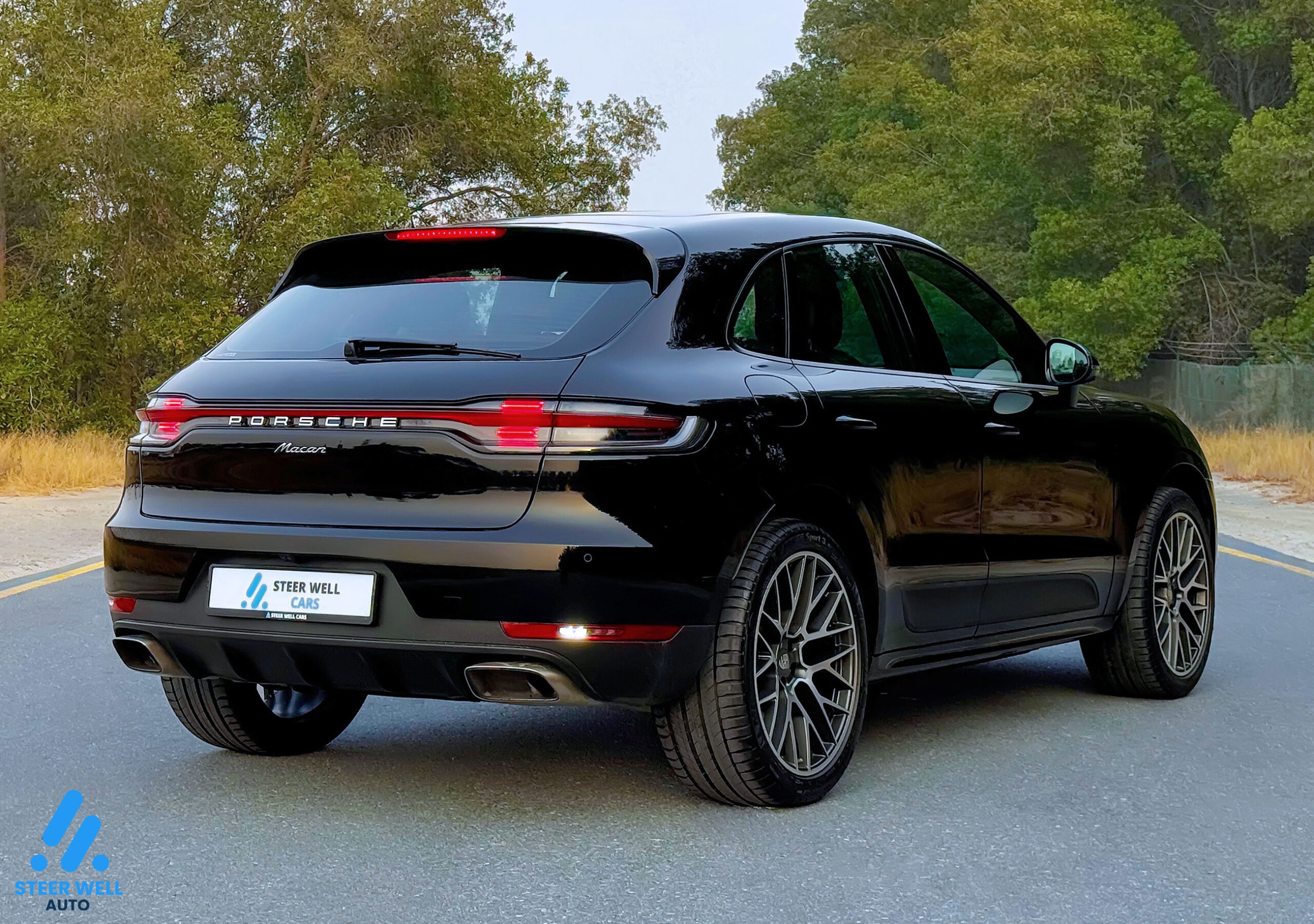 2019 Porsche Macan – Black