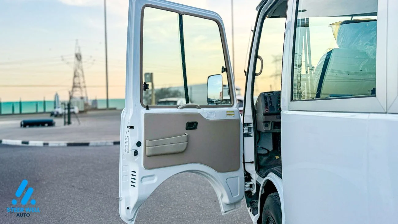 2026 Mitsubishi Rosa 30 Seater Bus 4.2L Diesel