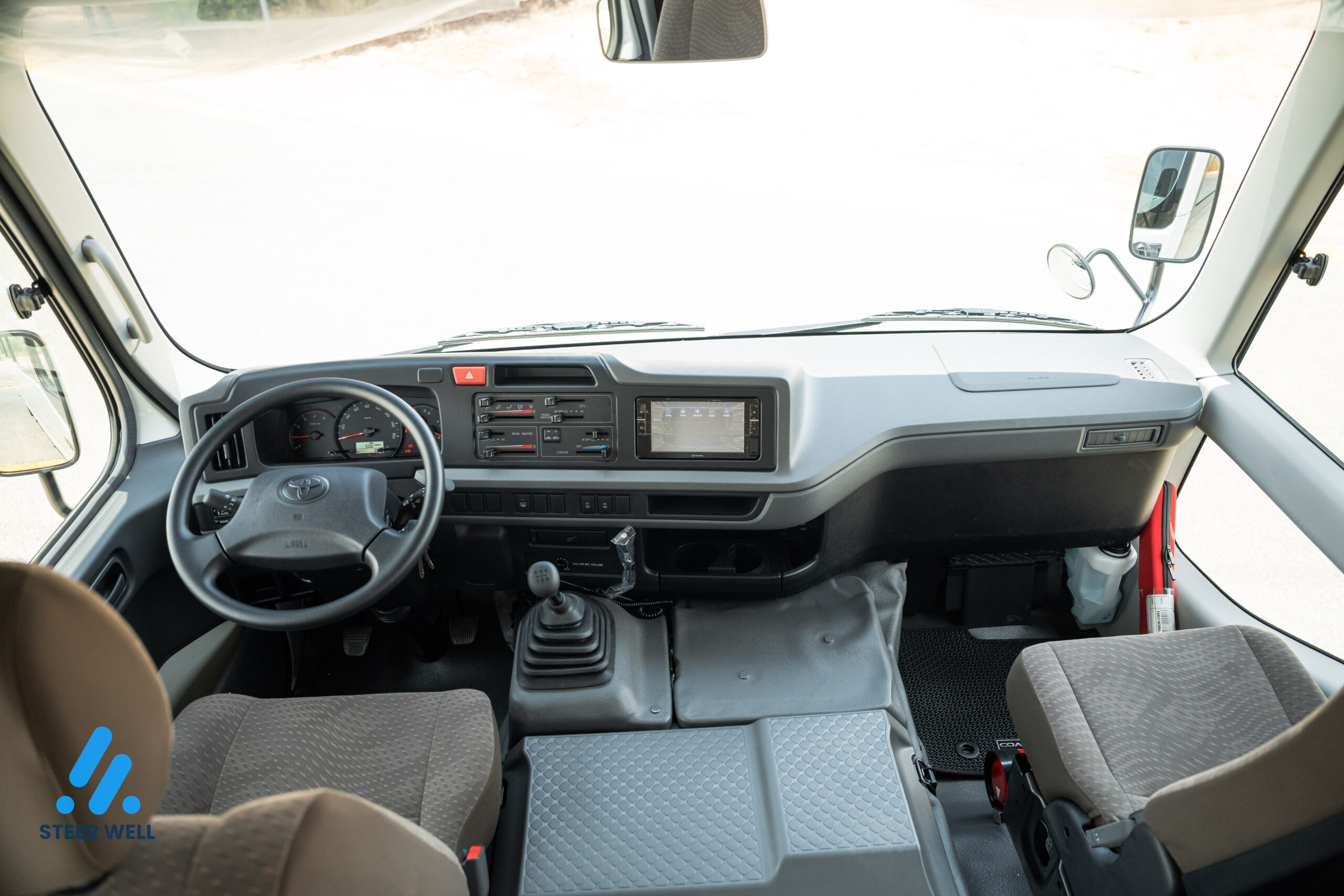 2025 Toyota Coaster Diesel 4L 23 Seater
