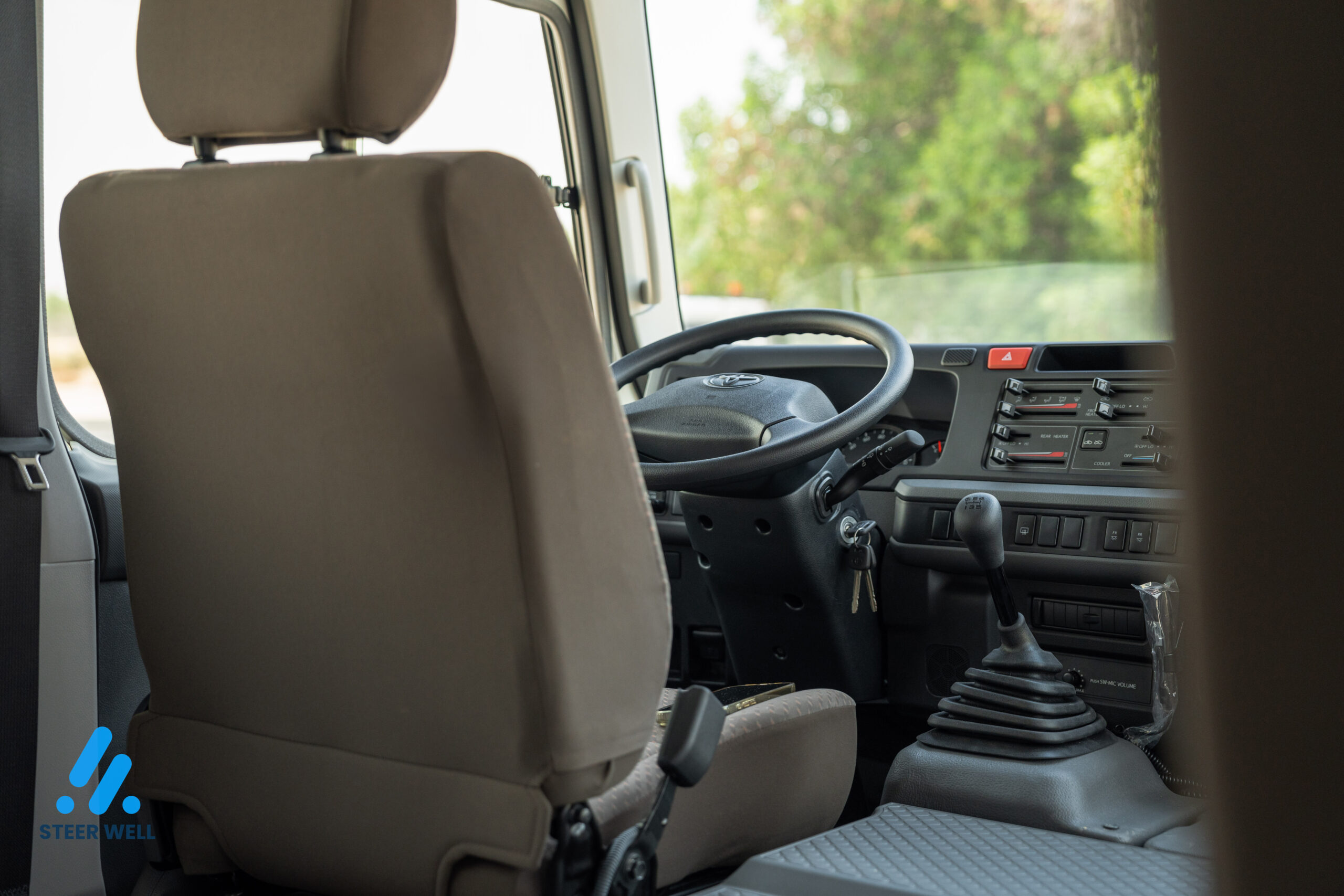 2025 Toyota Coaster Diesel 4L 23 Seater