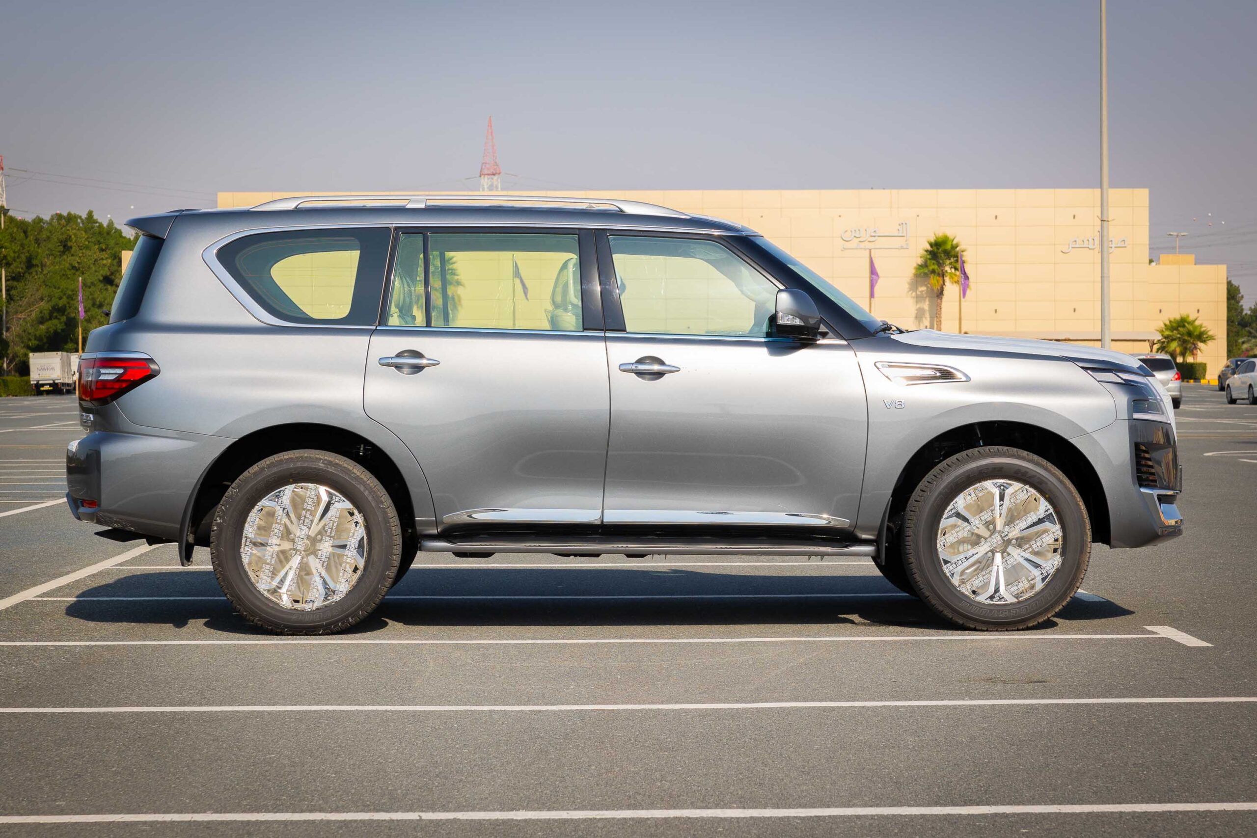 2024 Nissan Patrol – Grey