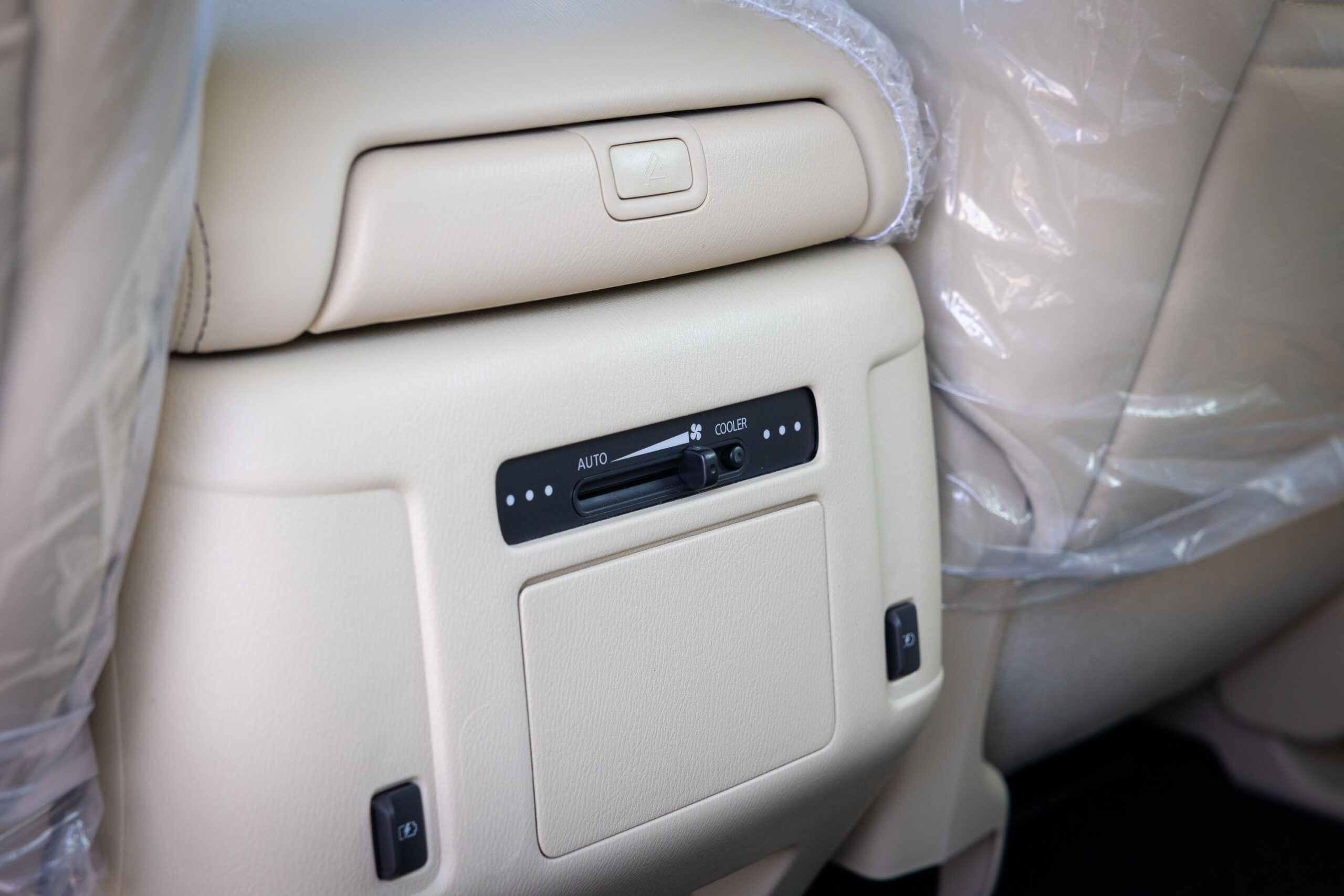 2024 Nissan Patrol – Grey