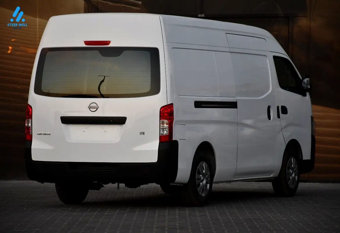 2025 Nissan Urvan NV350 Highroof Delivery Van GCC Manual