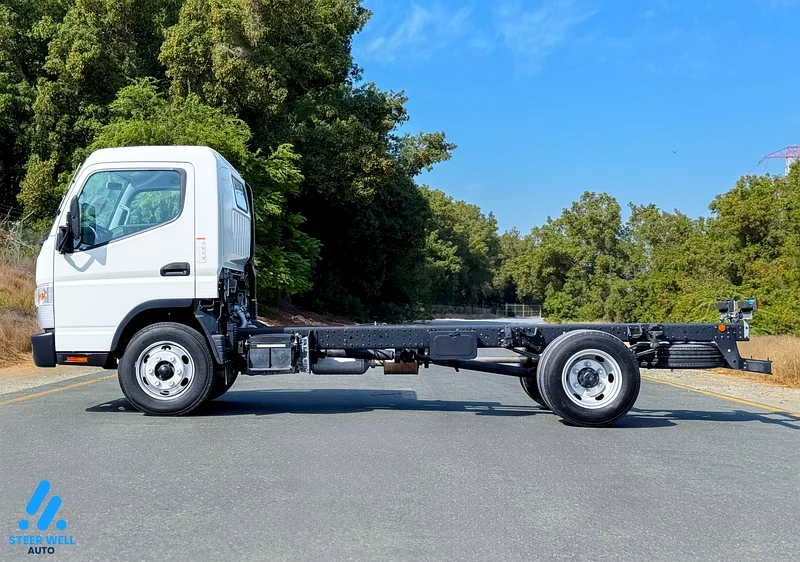 2023 Mitsubishi Fuso Canter 3.0L Short Chassis (3 Ton)