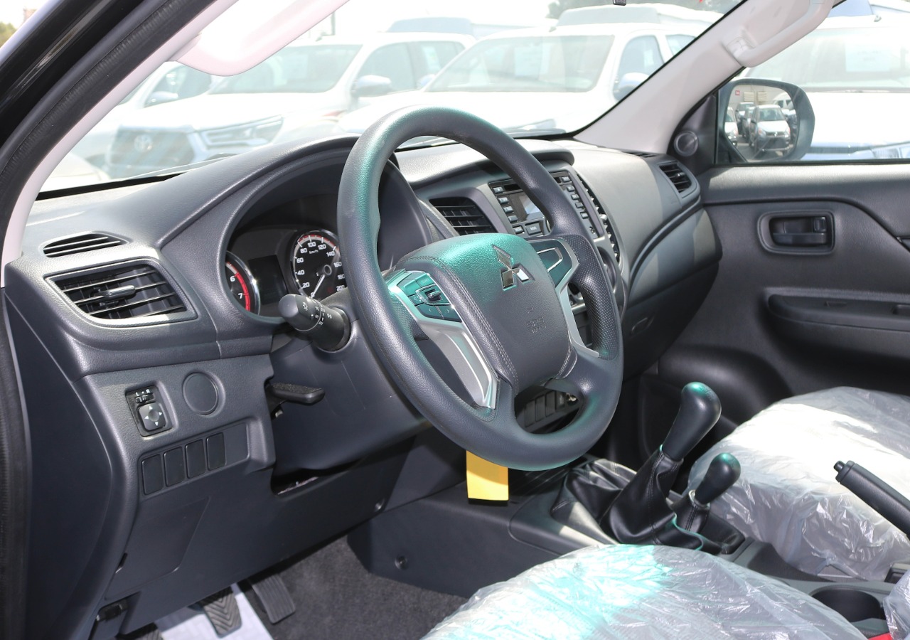 2023 Mitsubishi L200 GLX  – Black