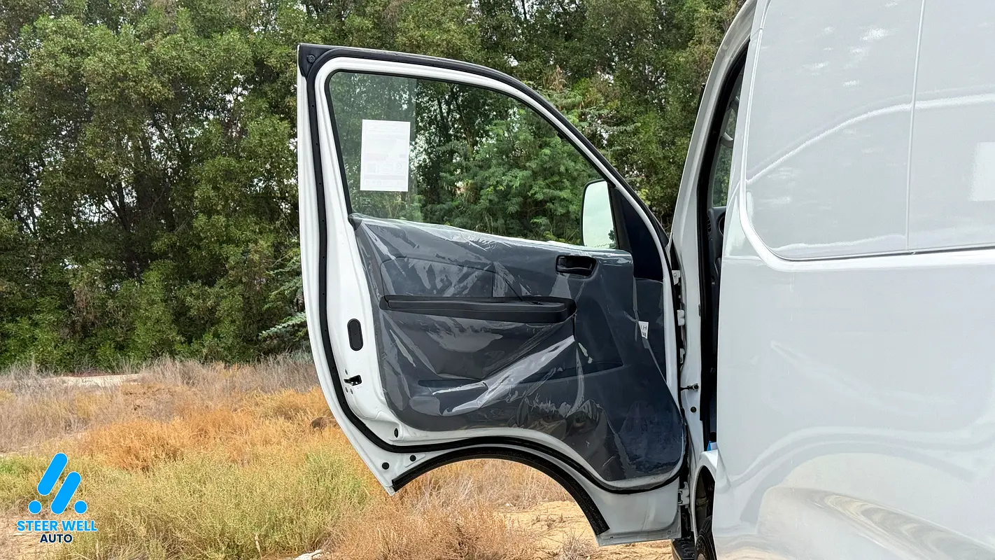 2025 Nissan Urvan NV350 Cargo Van