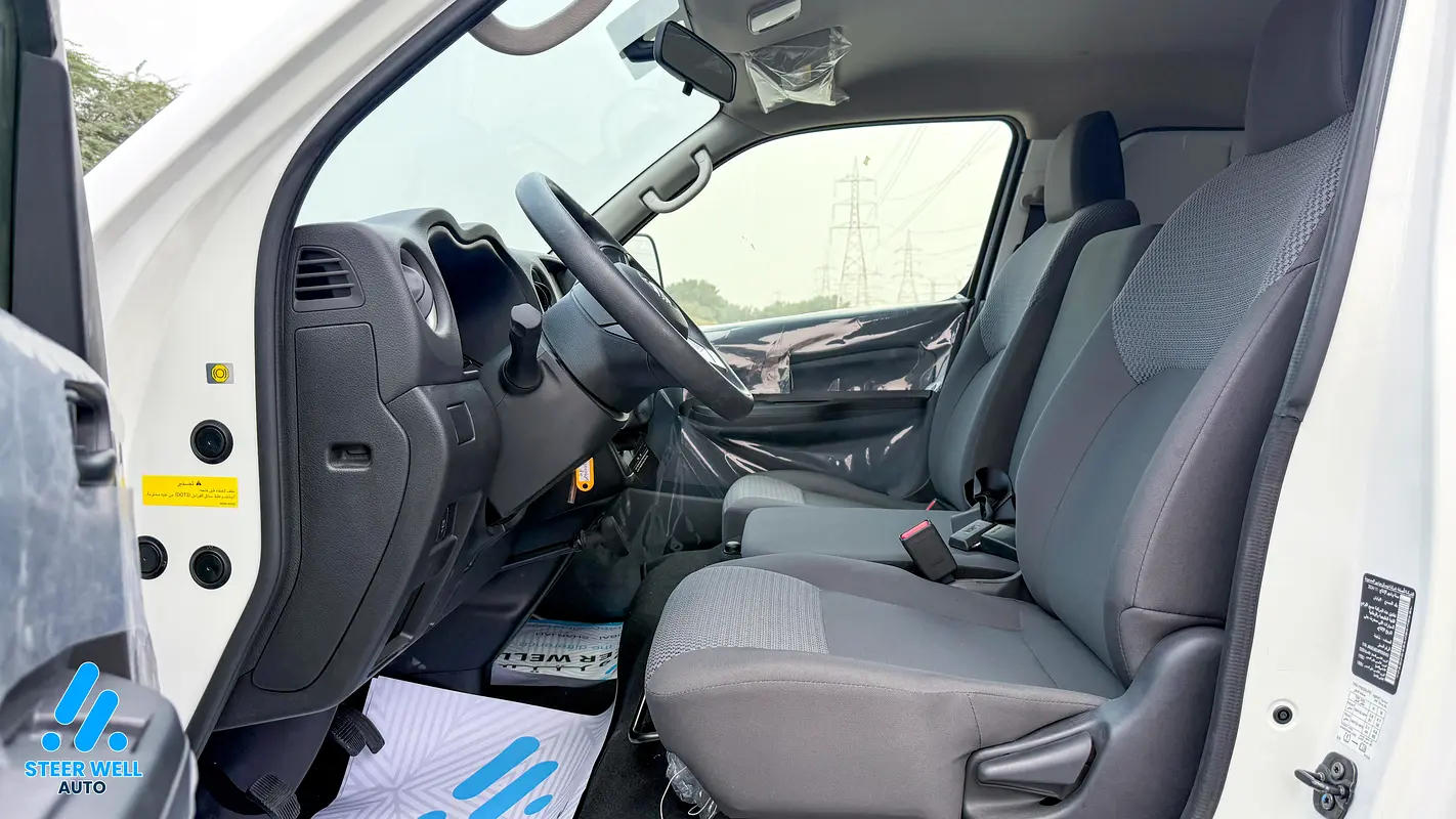 2024 Nissan Urvan NV350 Dry Van