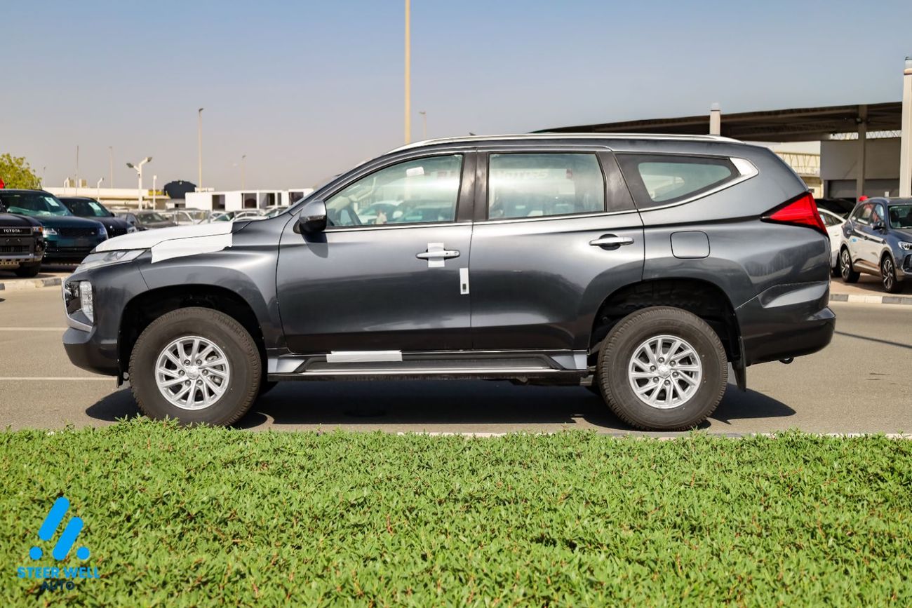 2023 Mitsubishi Pajero Sport GLX szürke