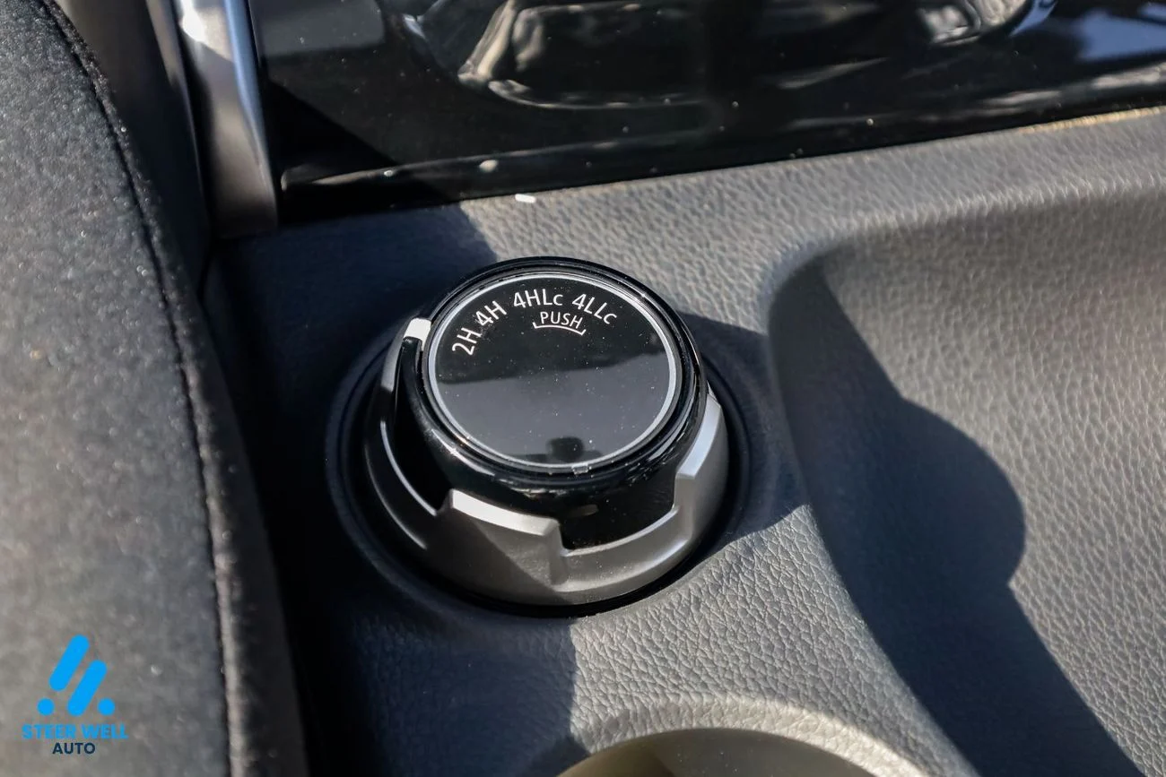 2023 Mitsubishi Pajero Sport GLX szürke
