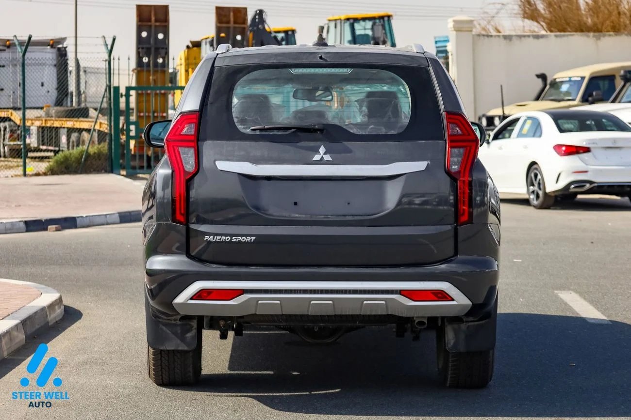 2023 Mitsubishi Pajero Sport GLX szürke