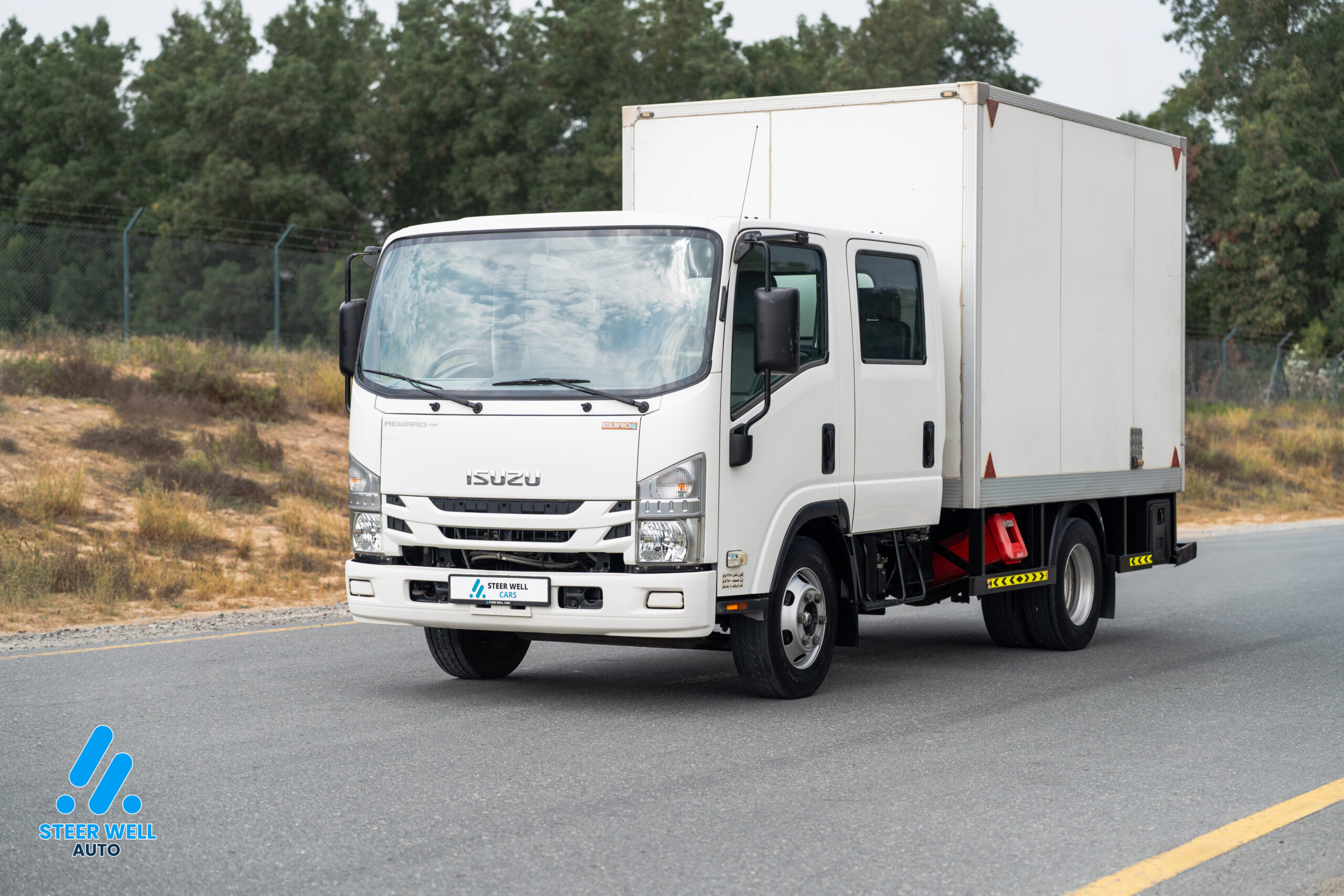 2021 Isuzu NPR Dual Cab Dry Box