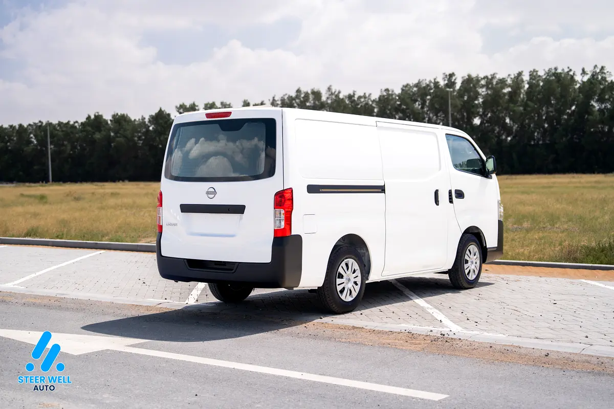 2025 Nissan Urvan NV350