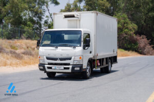 Mengapa Canter dengan Transmisi Manual Masih Mendominasi Transportasi Komersial?