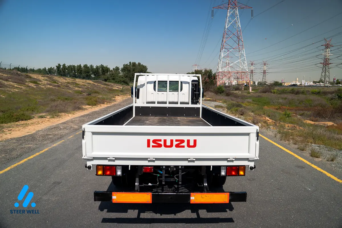 2025 Isuzu NPR 4JJ1 14 Feet CARGO BODY