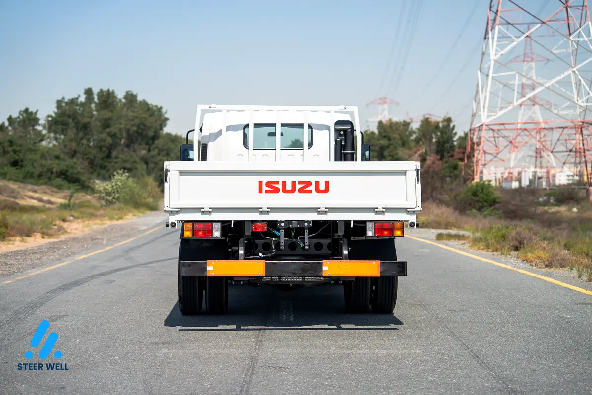 2025 Isuzu NPR 4JJ1 14 Feet CARGO BODY